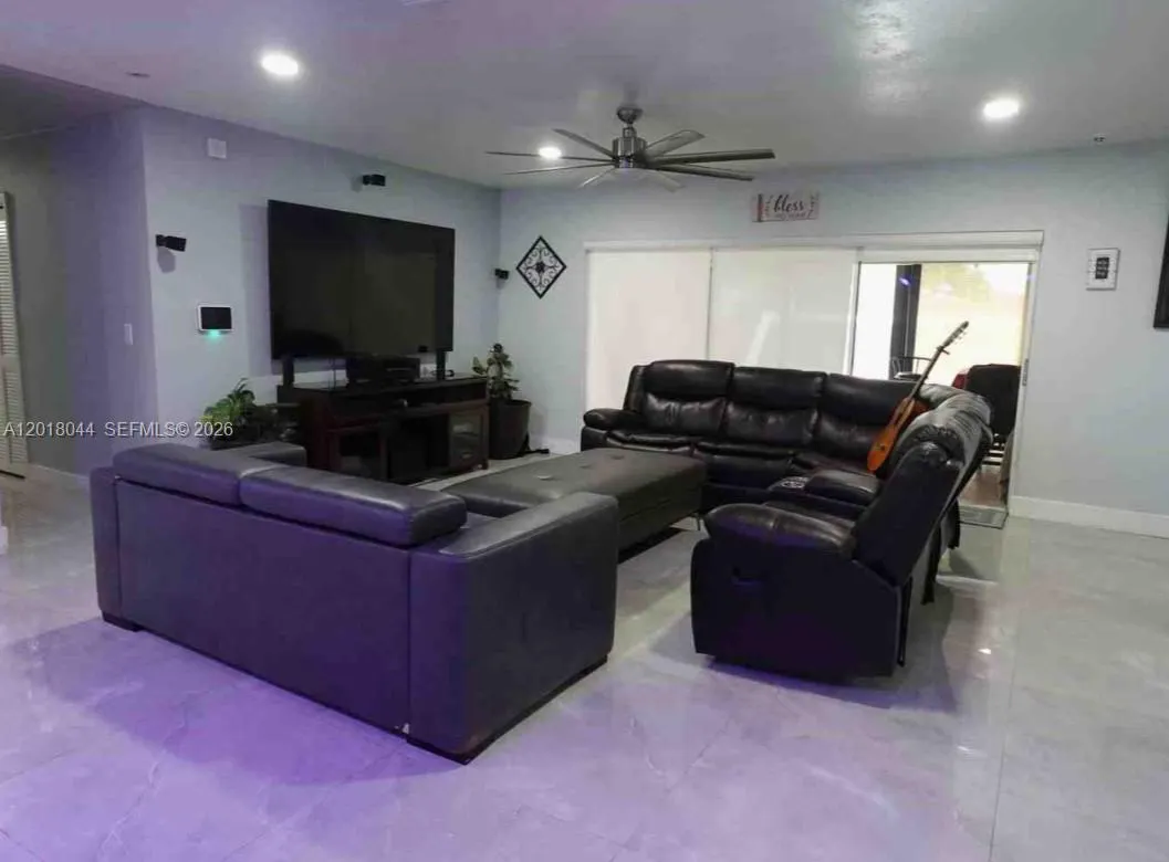9260 SW 164th St