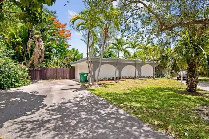13325 SW 84th Ave