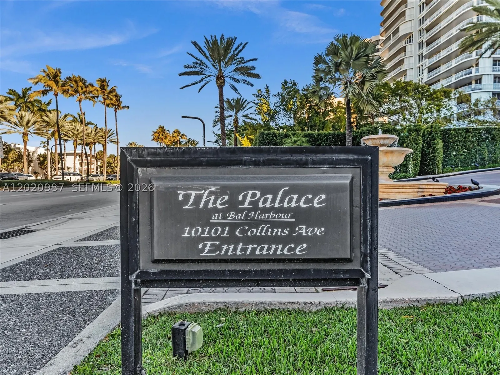 10101 Collins Ave #18C + CABANA