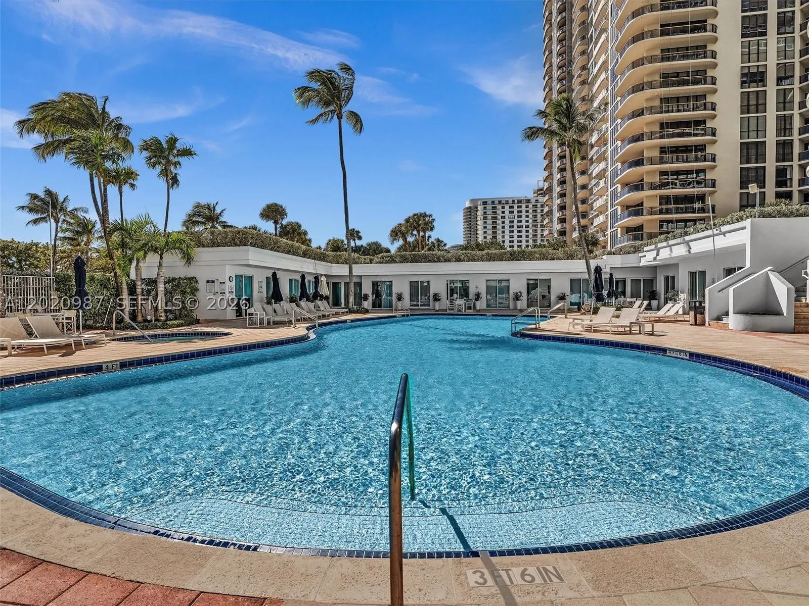 10101 Collins Ave #18C + CABANA