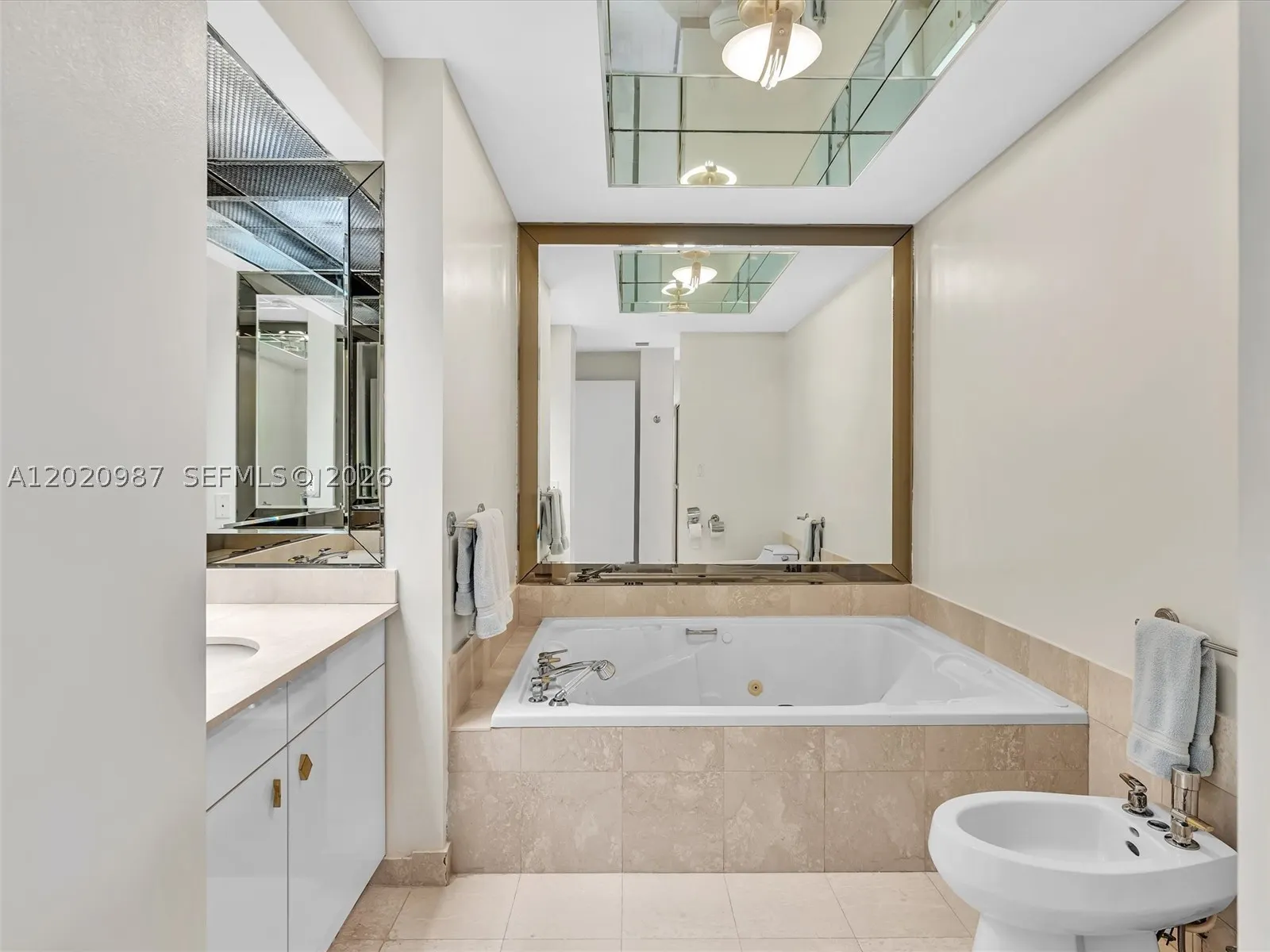 10101 Collins Ave #18C + CABANA