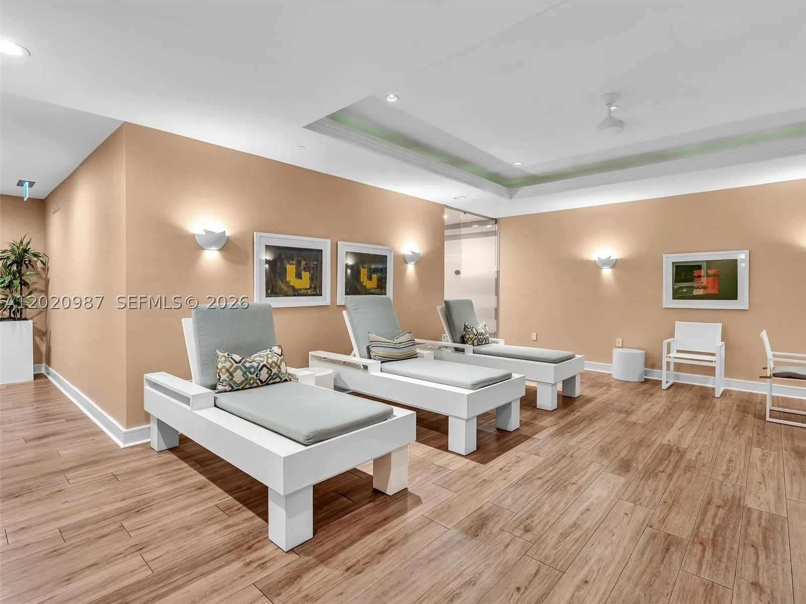 10101 Collins Ave #18C + CABANA