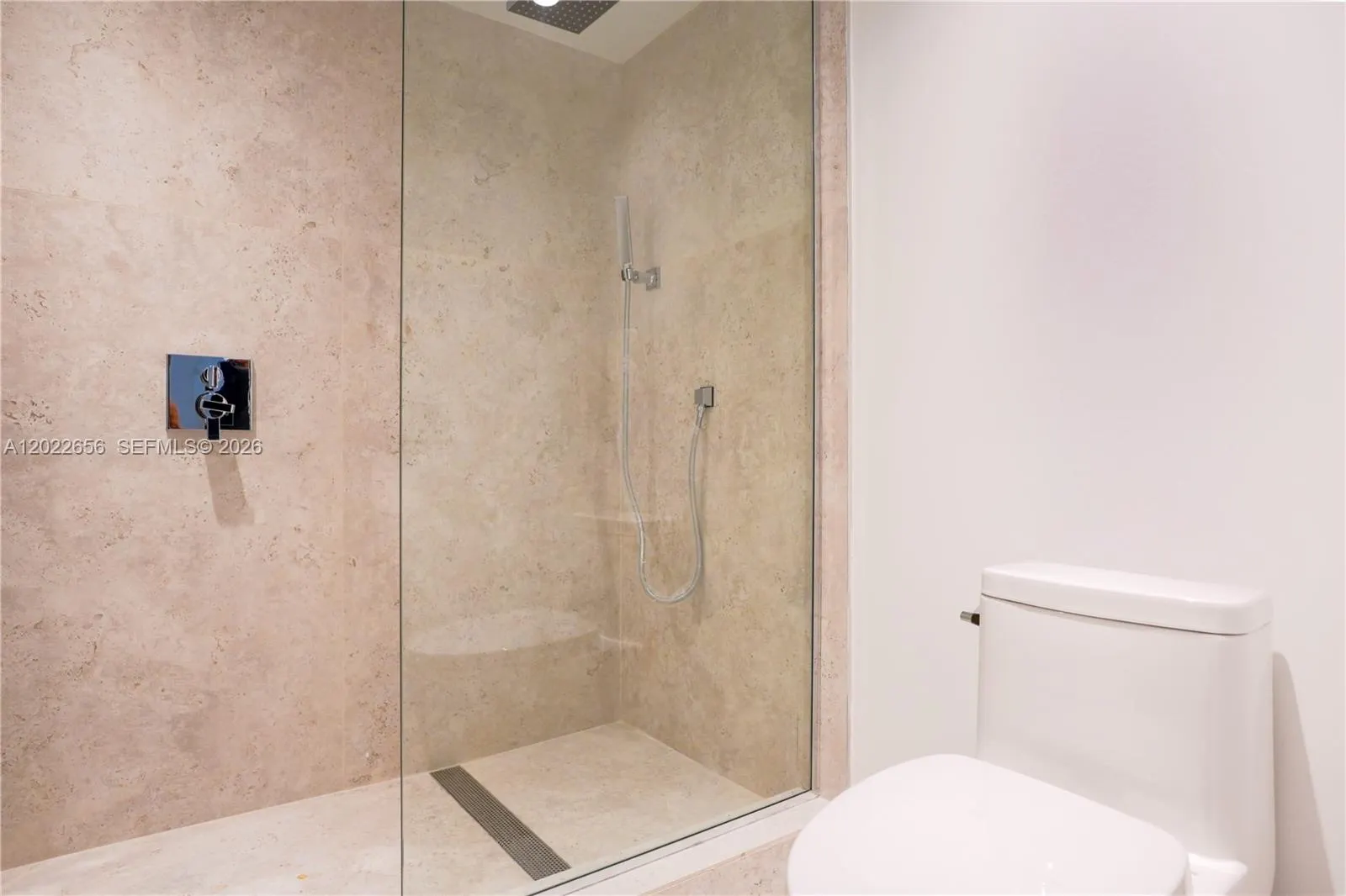 10250 Collins Avenue #412