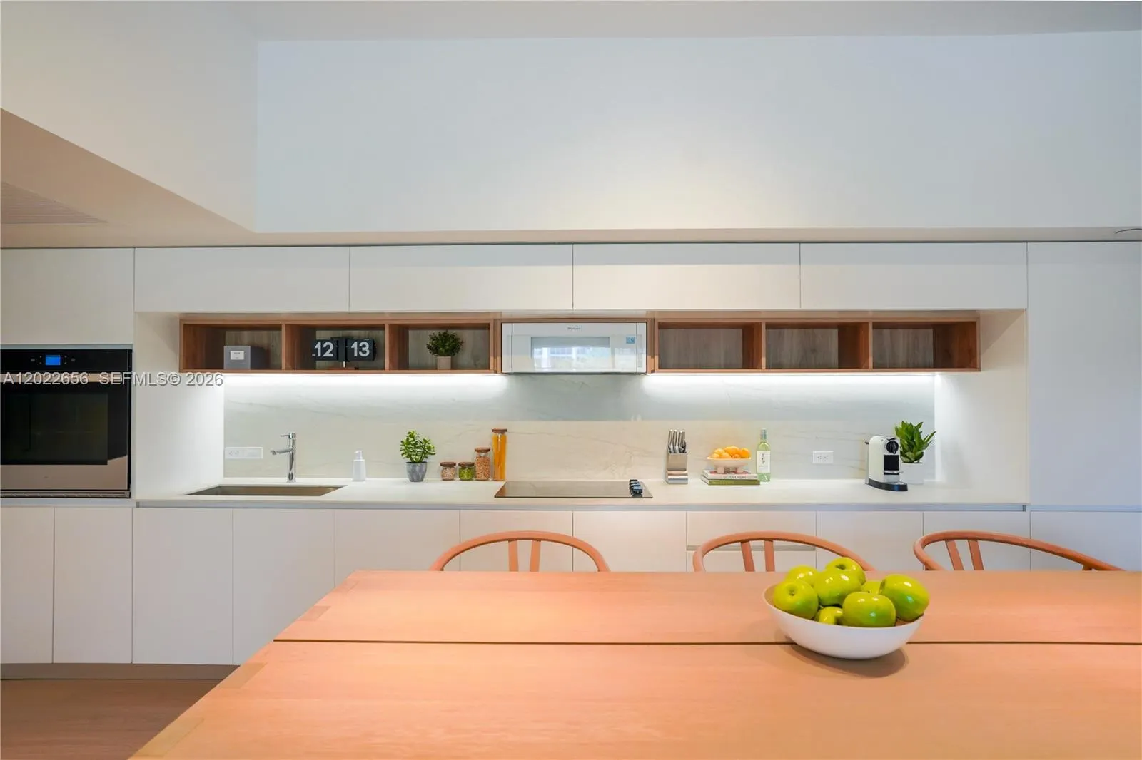 10250 Collins Avenue #412
