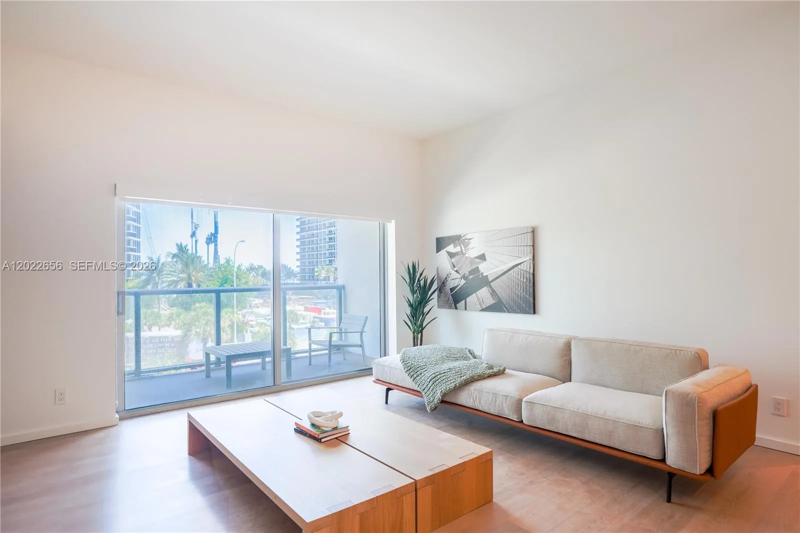 10250 Collins Avenue #412