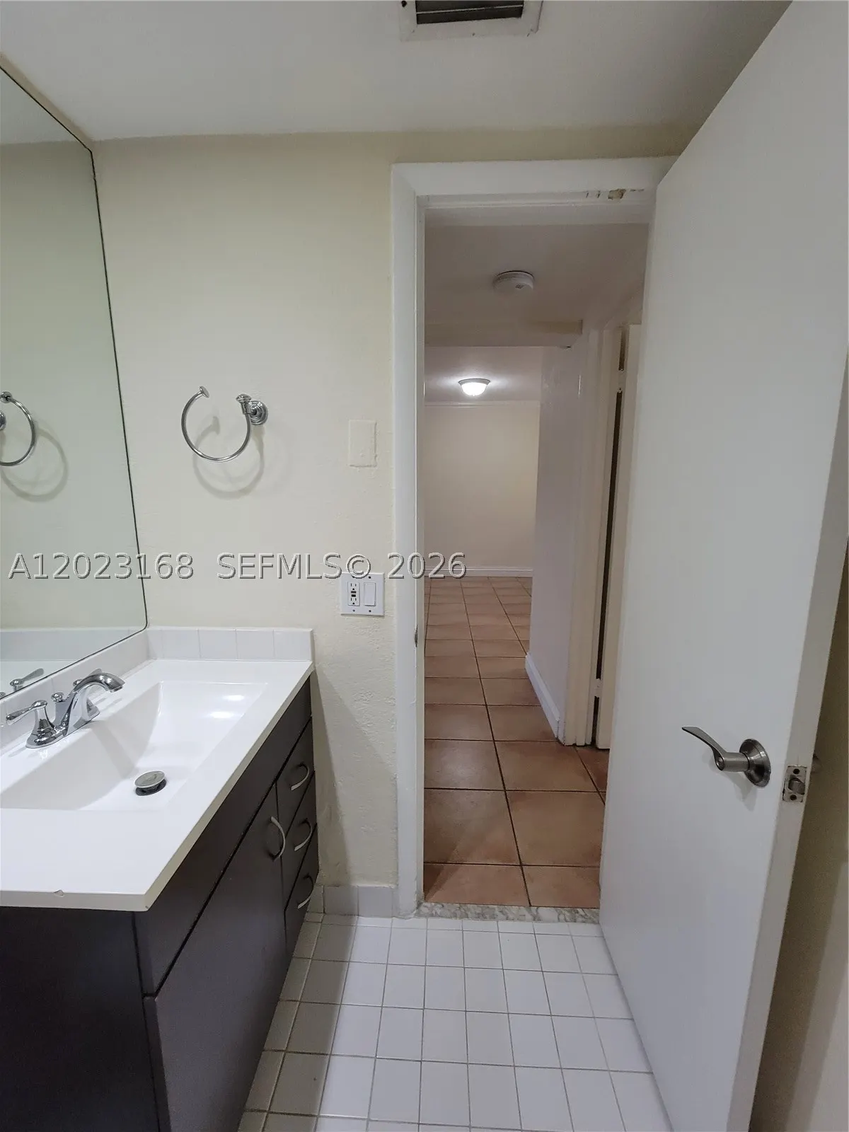 6707 N Kendall Dr #107