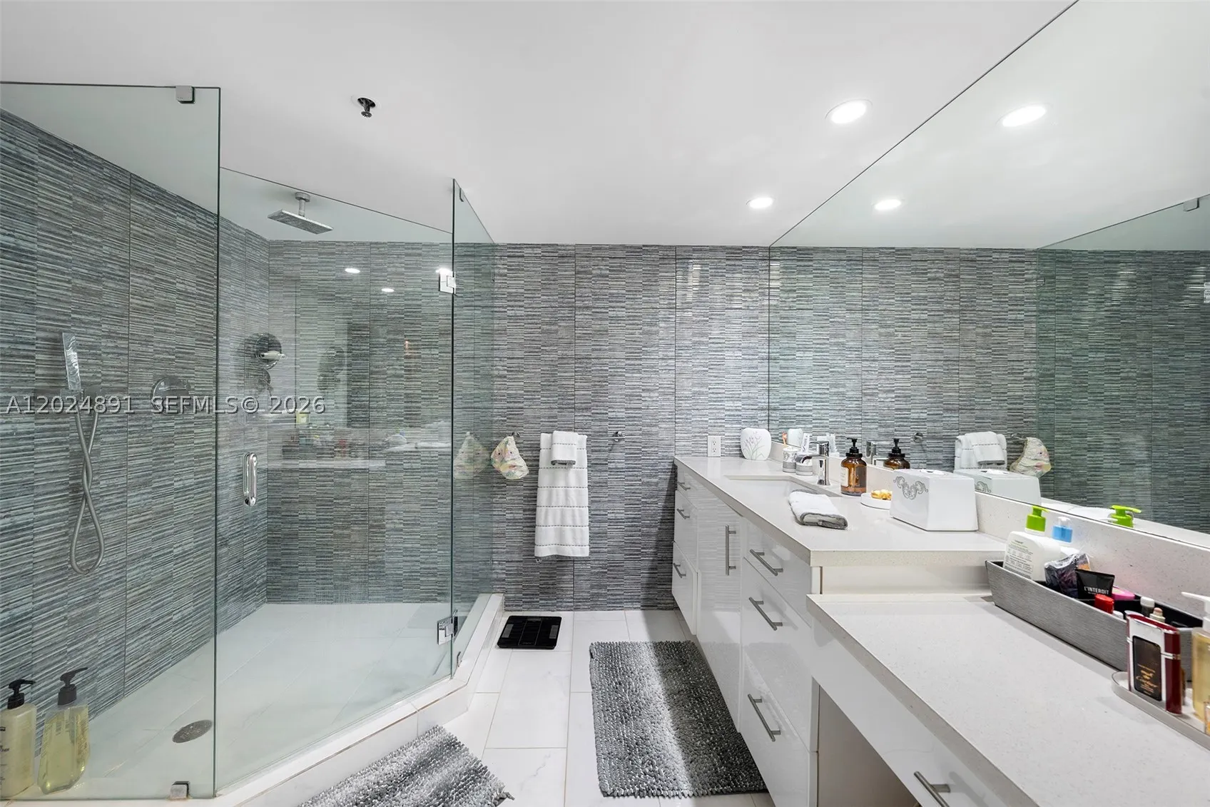 10175 Collins Ave #1505