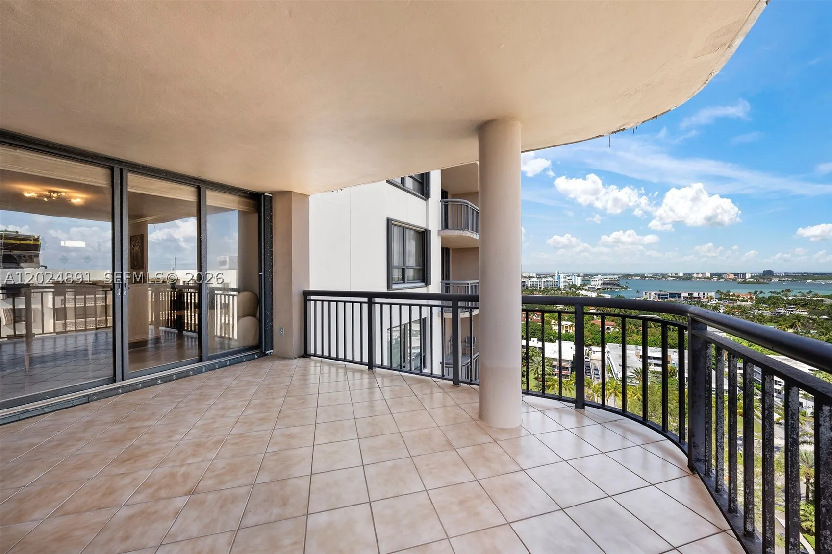 10175 Collins Ave #1505