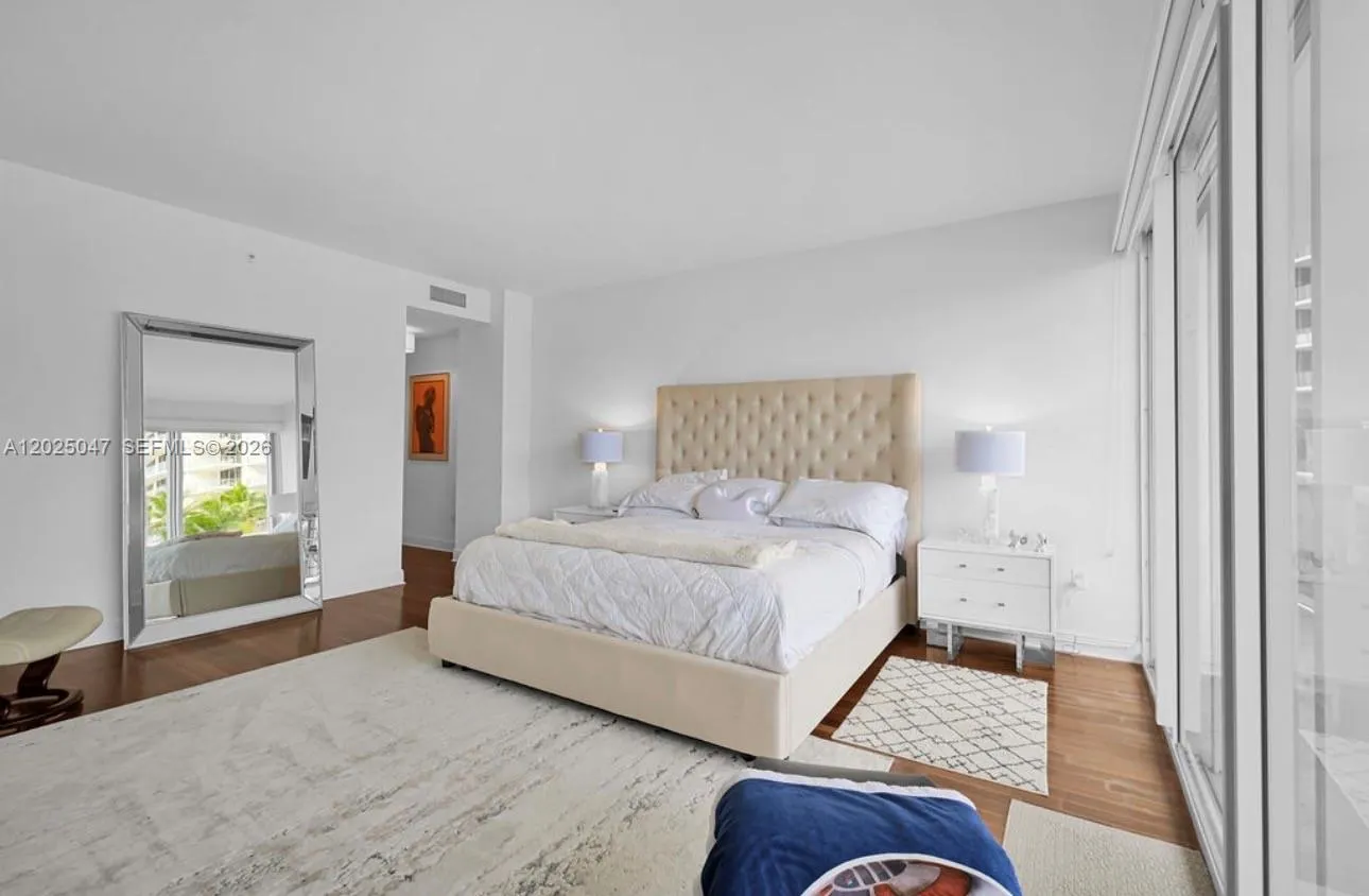 9601 Collins Ave #403