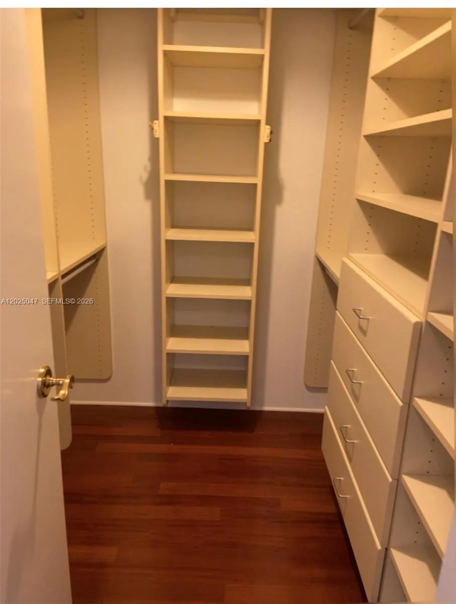 9601 Collins Ave #403