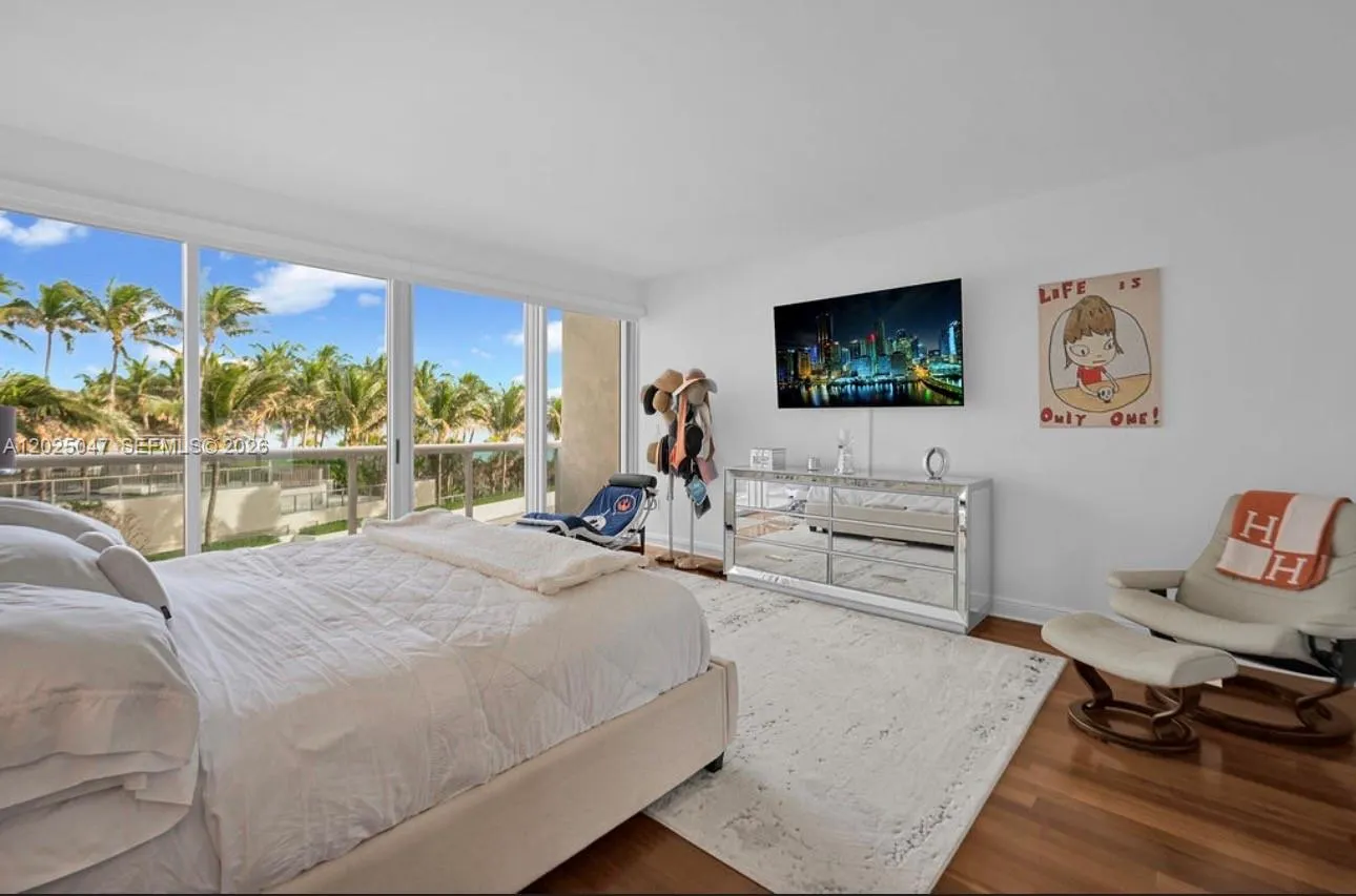 9601 Collins Ave #403