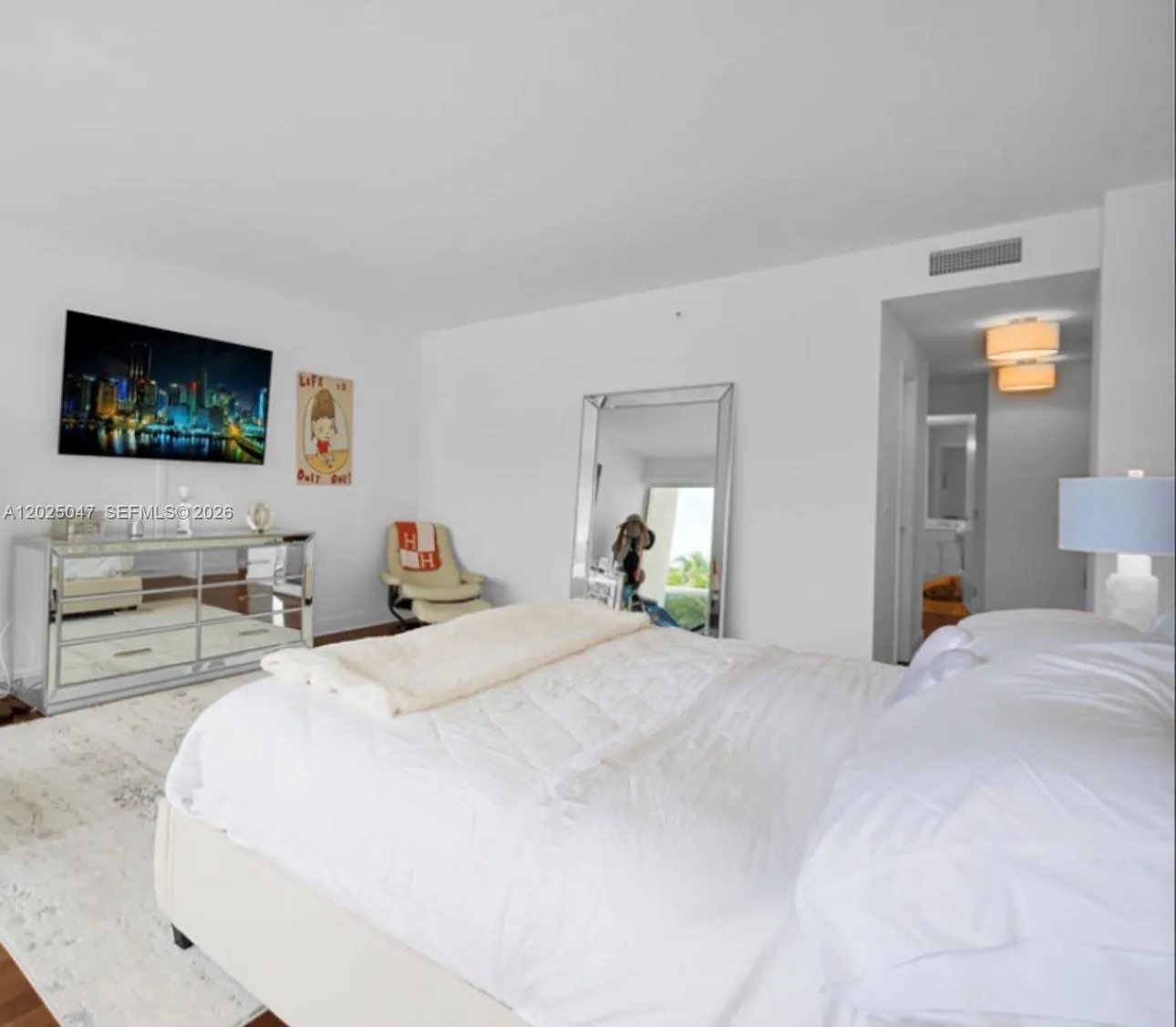 9601 Collins Ave #403