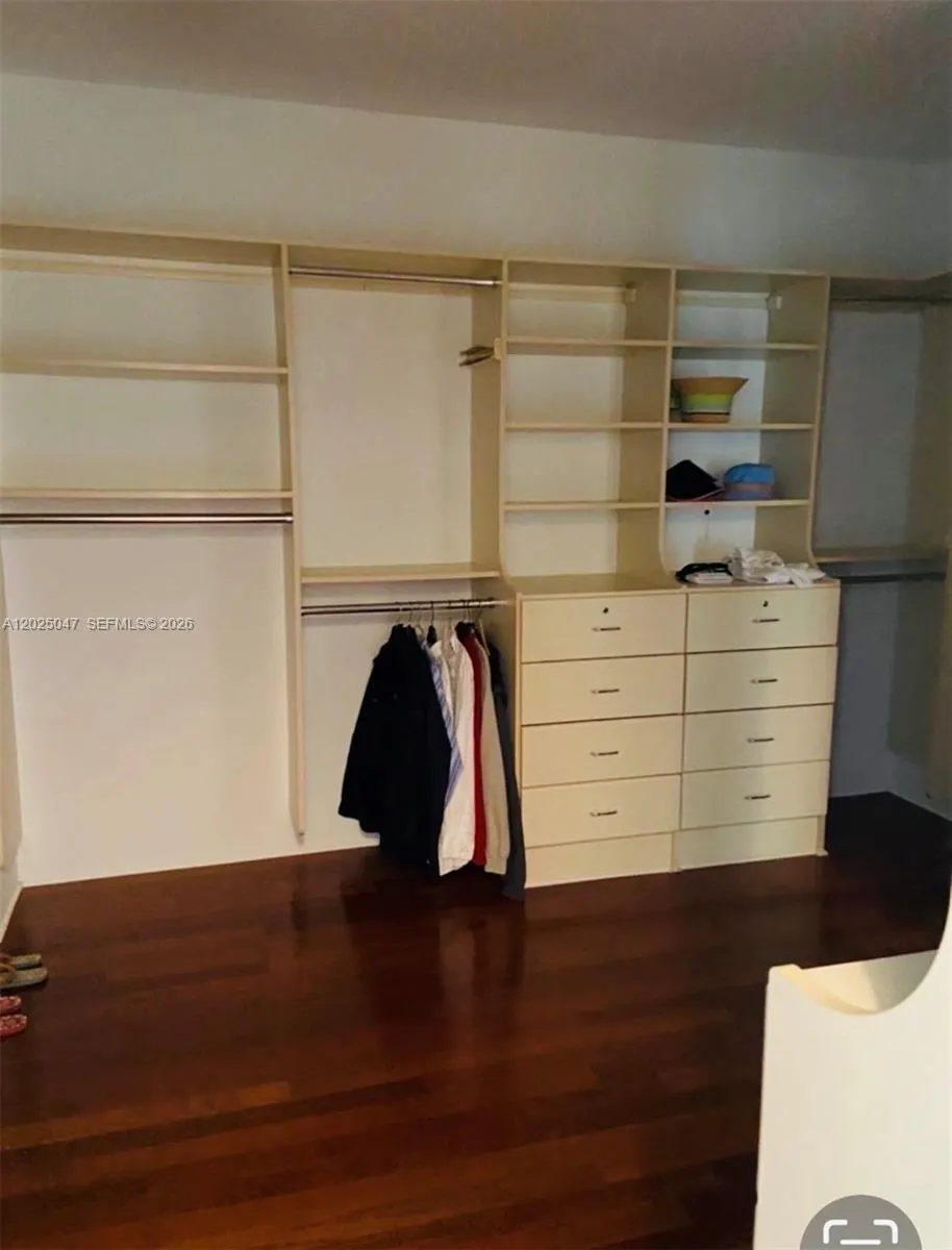 9601 Collins Ave #403