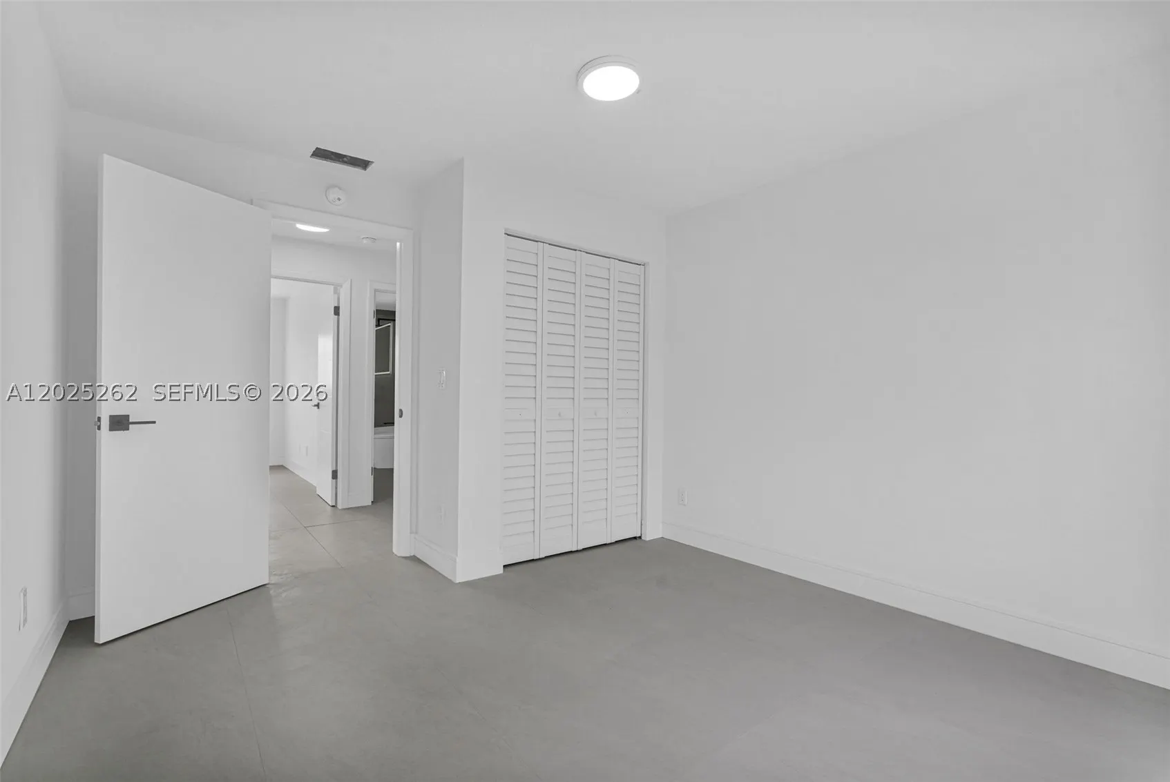 1089 SE 6th Ave