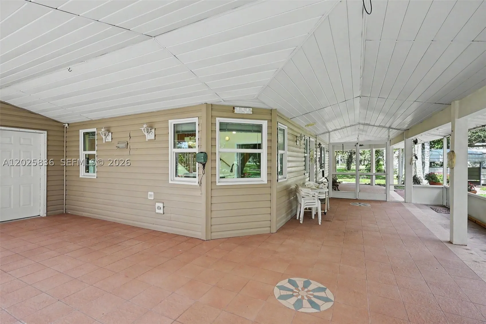 3079 Frontier Cir