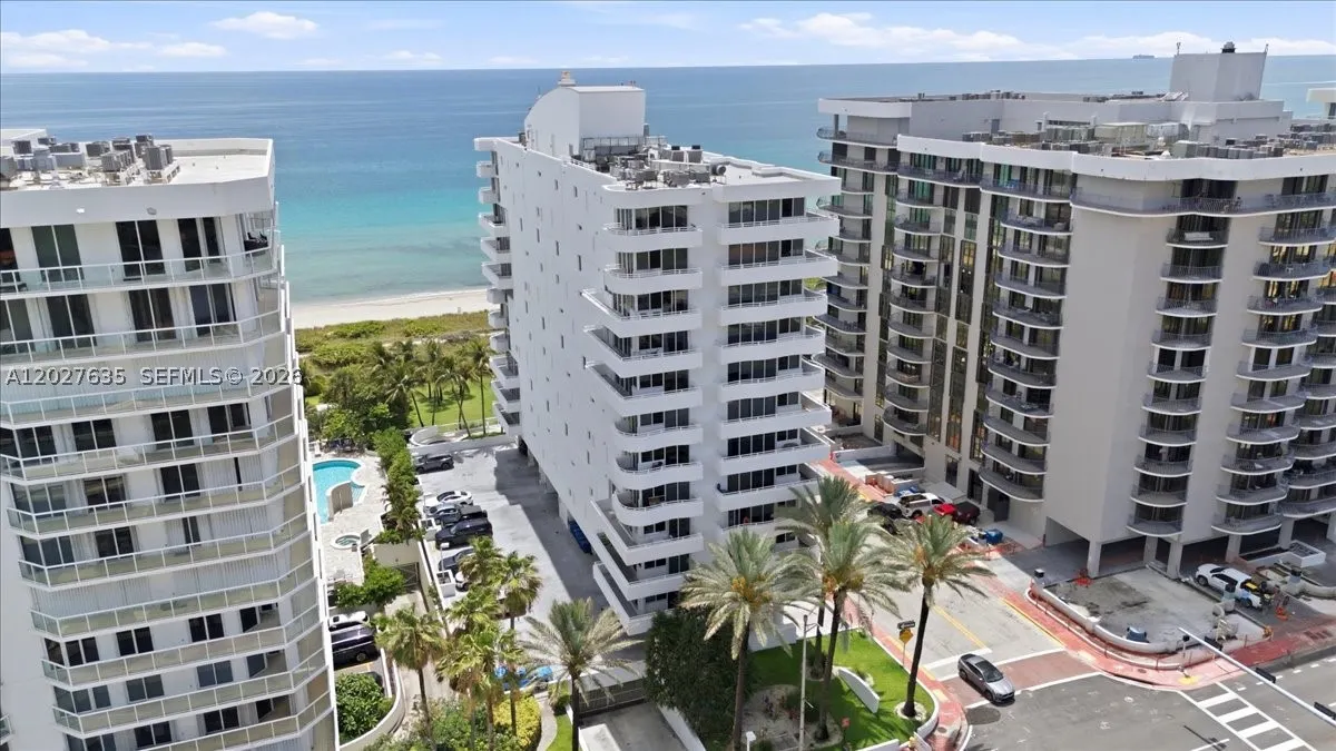 8911 Collins Ave #601