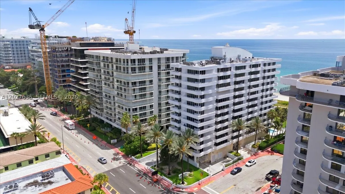 8911 Collins Ave #601