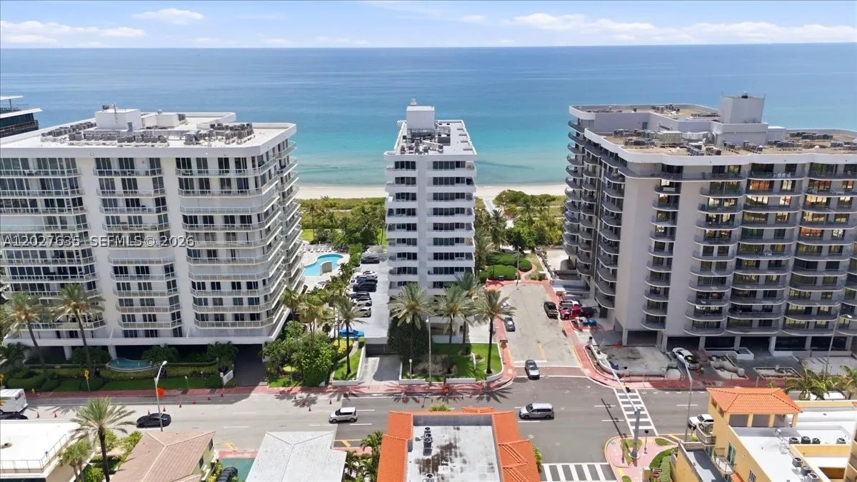 8911 Collins Ave #601