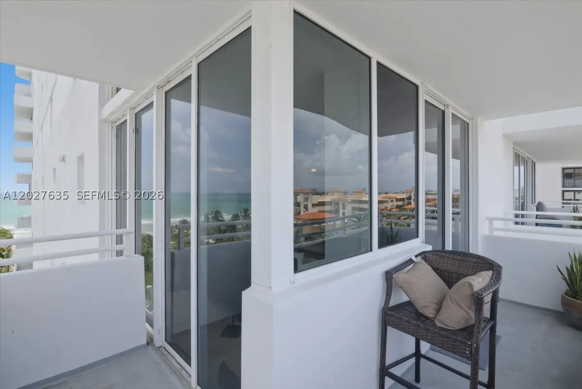 8911 Collins Ave #601