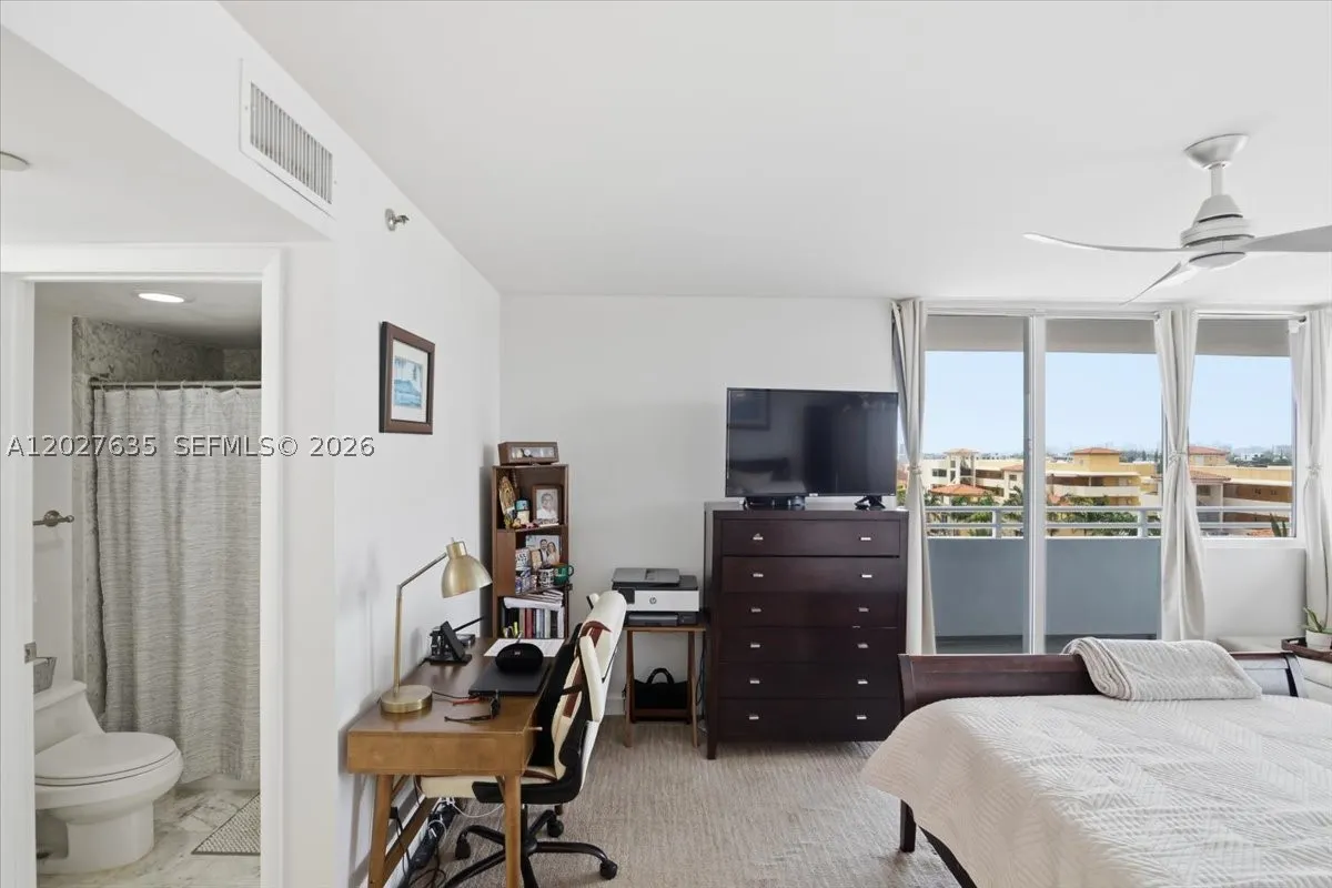 8911 Collins Ave #601