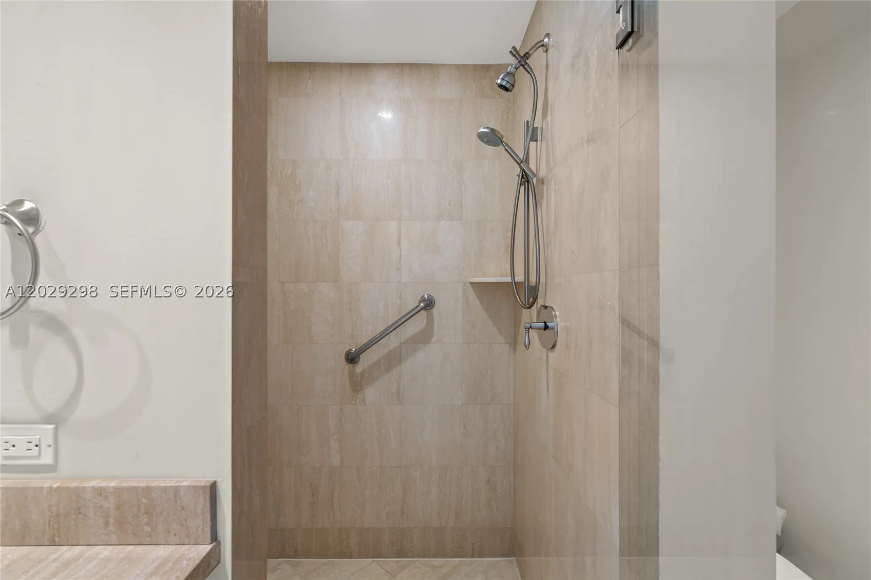 10295 Collins Ave #1606