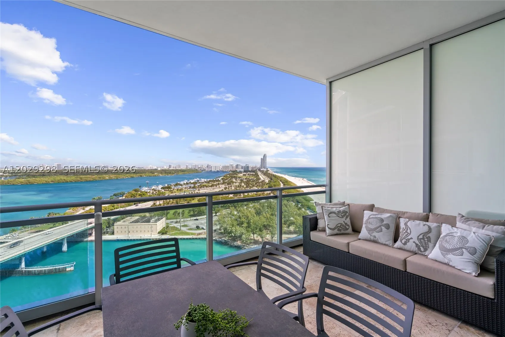10295 Collins Ave #1606