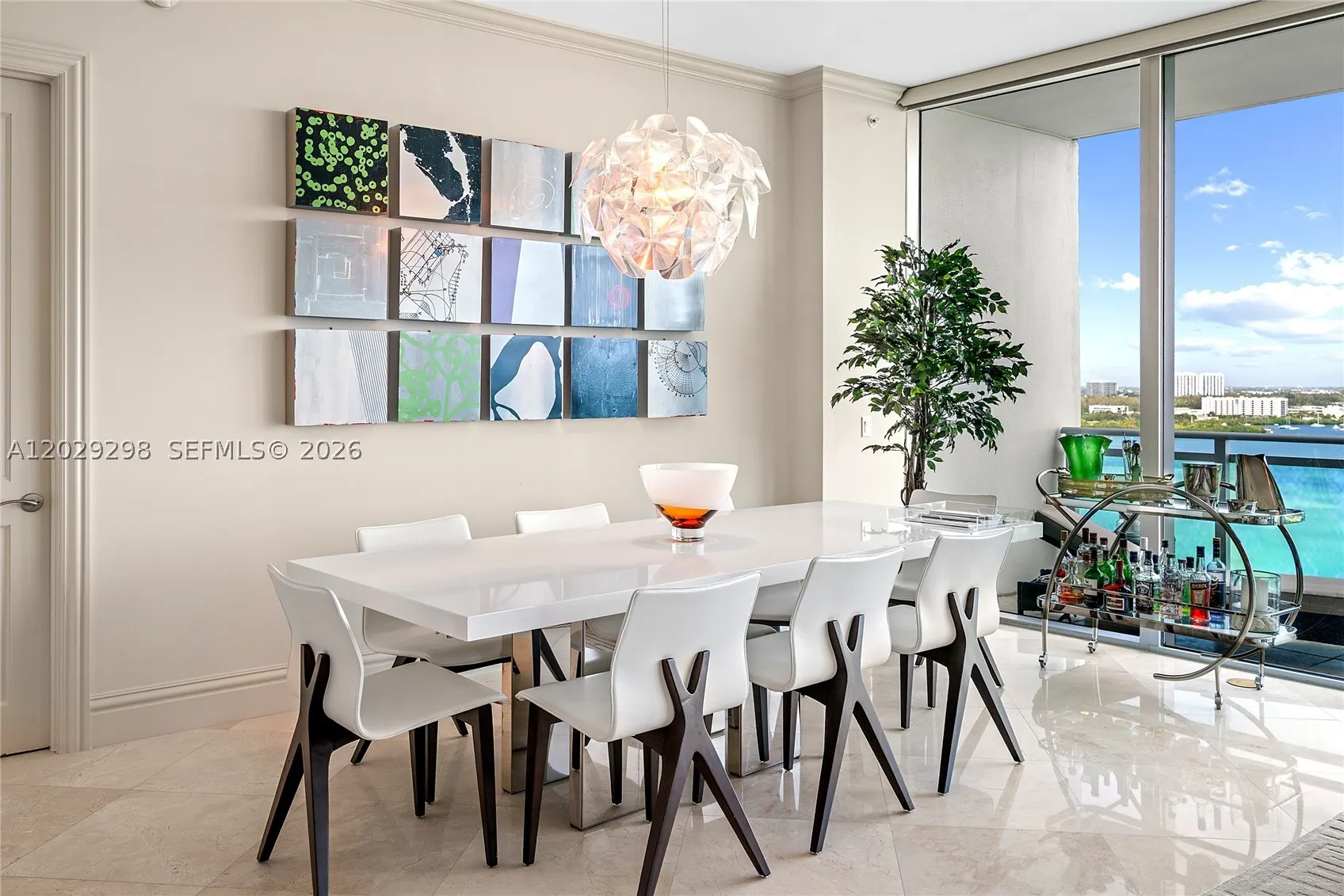 10295 Collins Ave #1606