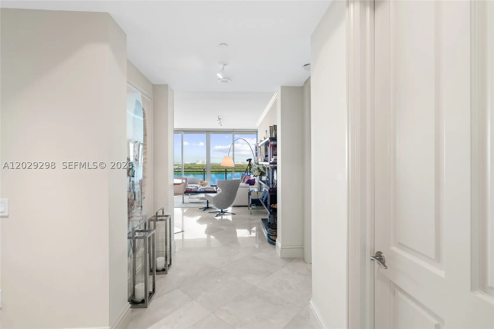 10295 Collins Ave #1606