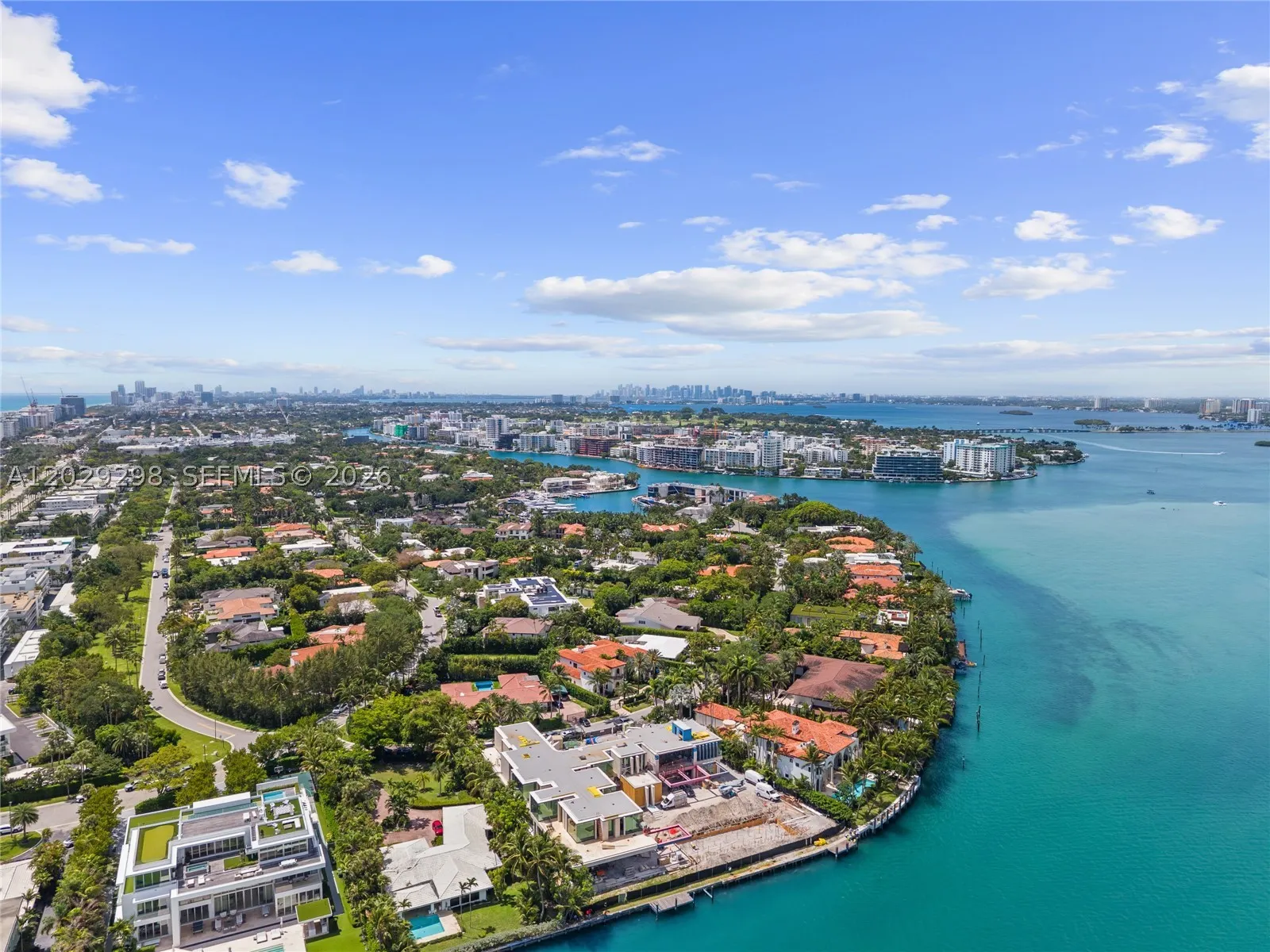 10295 Collins Ave #1606