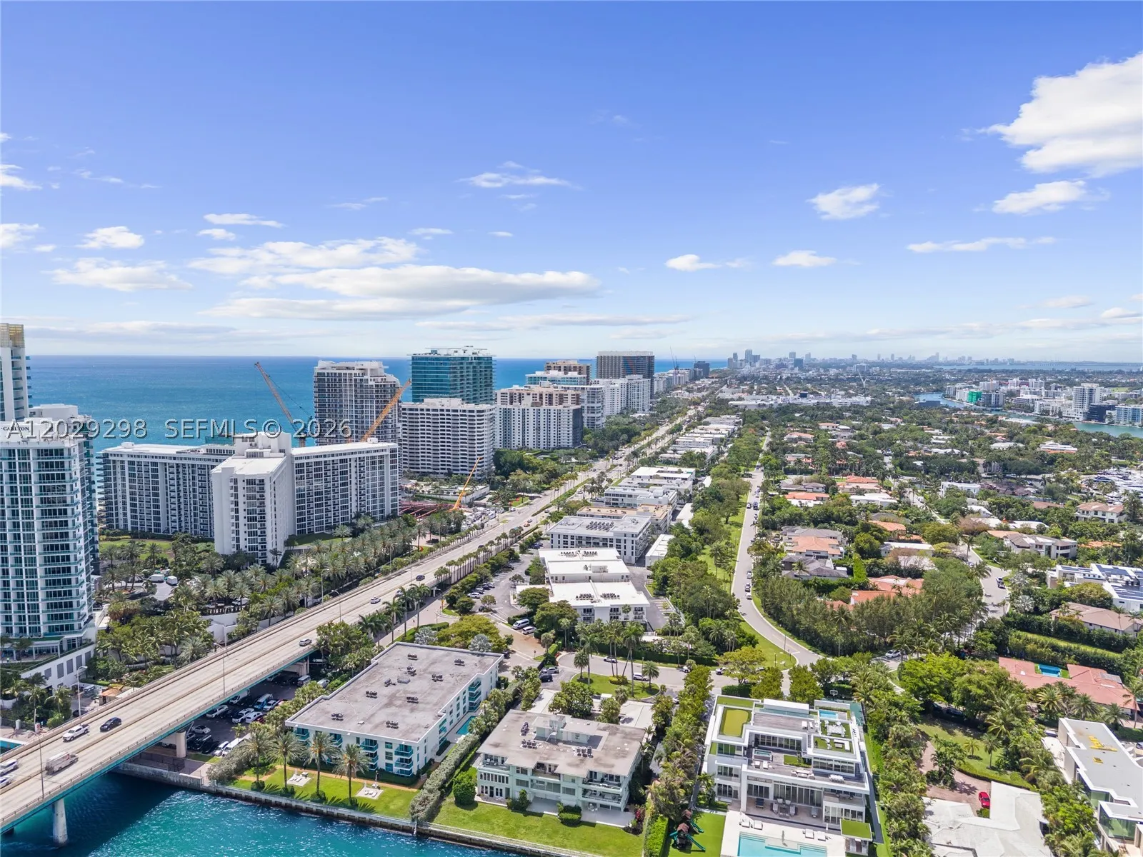 10295 Collins Ave #1606