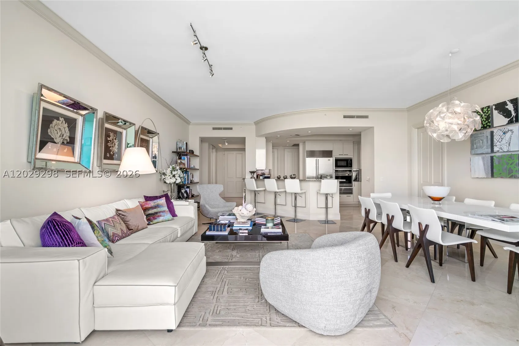 10295 Collins Ave #1606