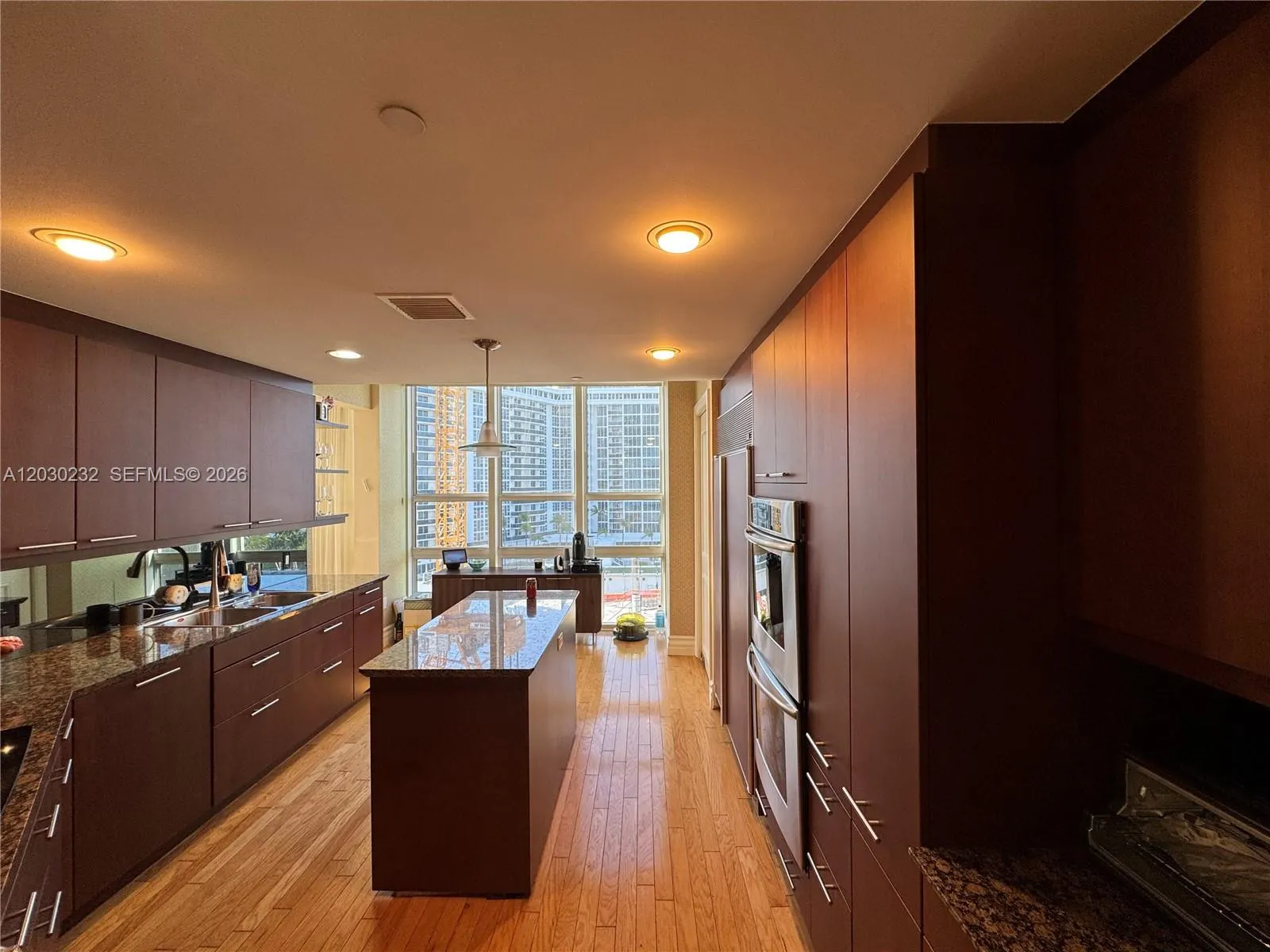 10225 Collins Ave #503