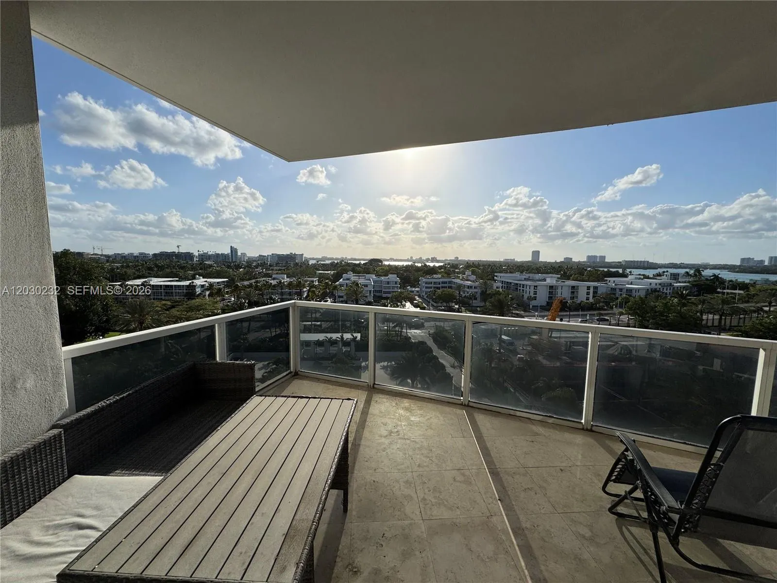10225 Collins Ave #503