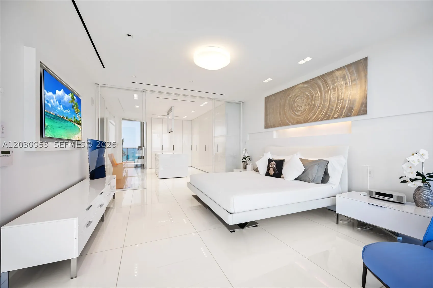 9703 Collins Ave #2000