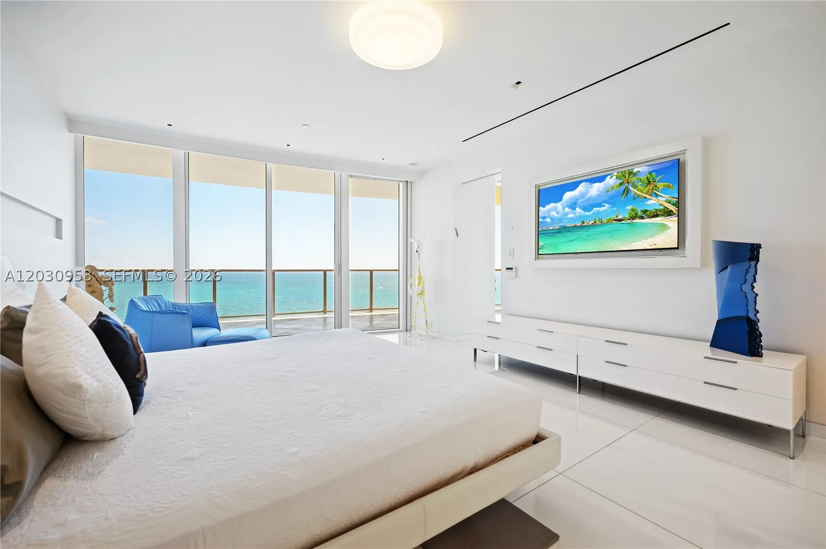 9703 Collins Ave #2000