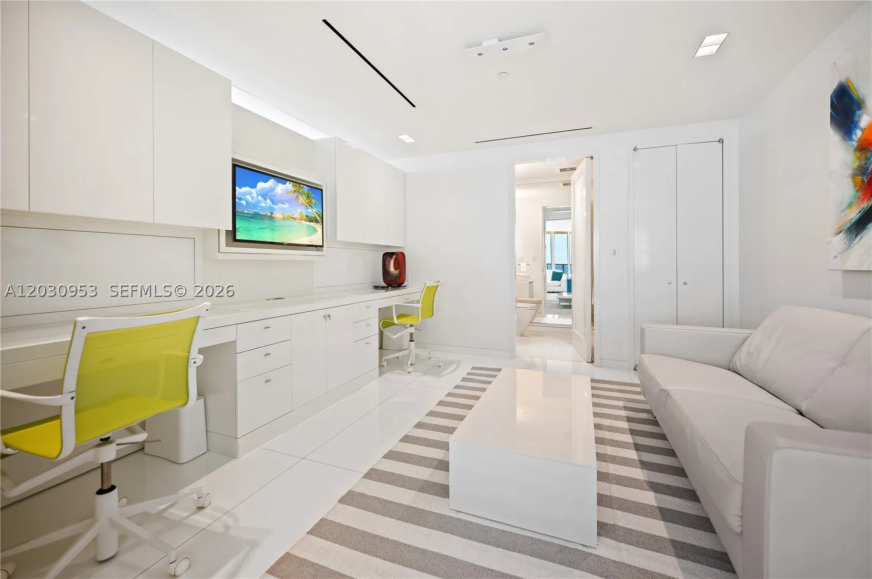 9703 Collins Ave #2000