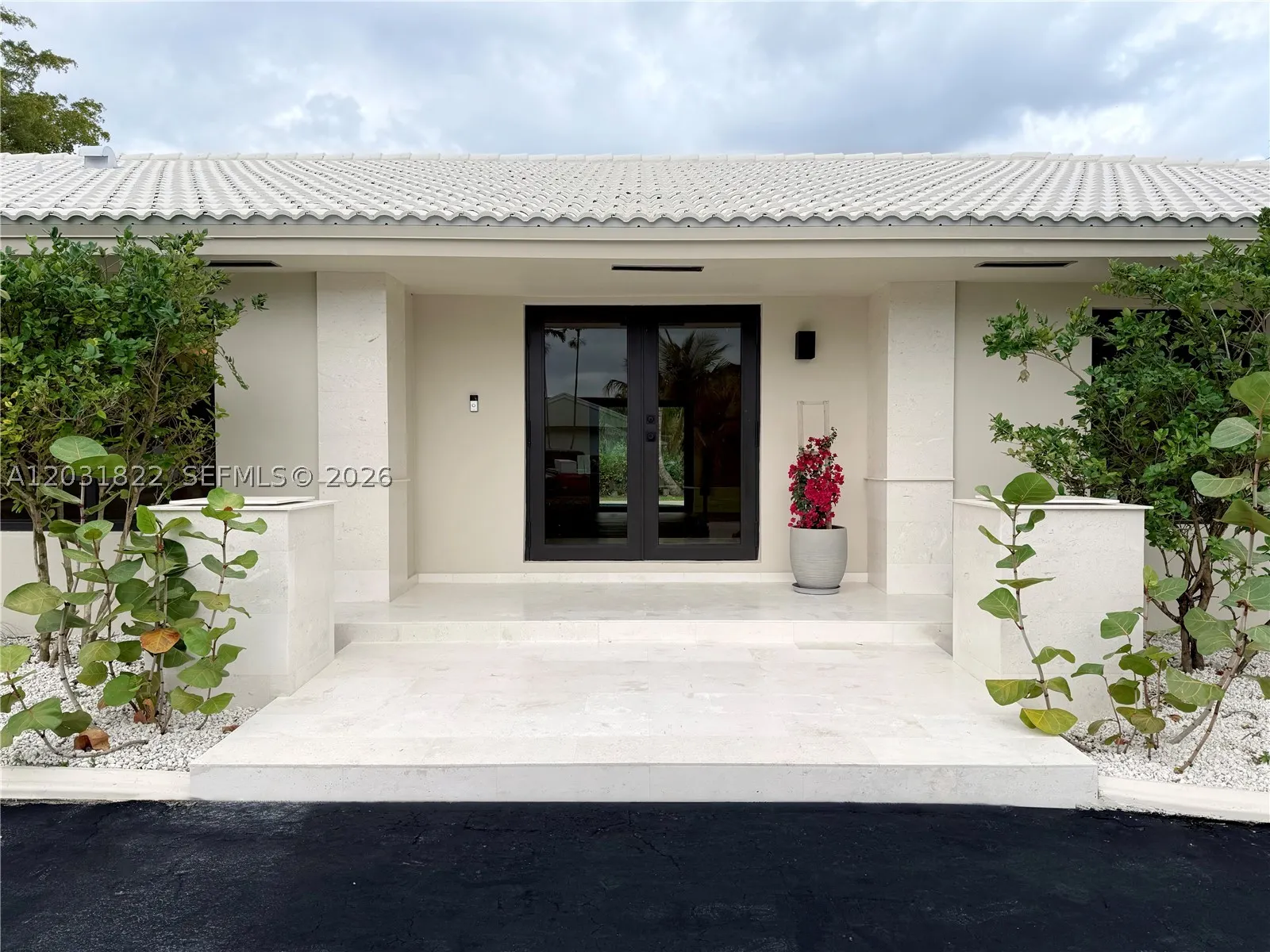 8845 SW 176th Ter
