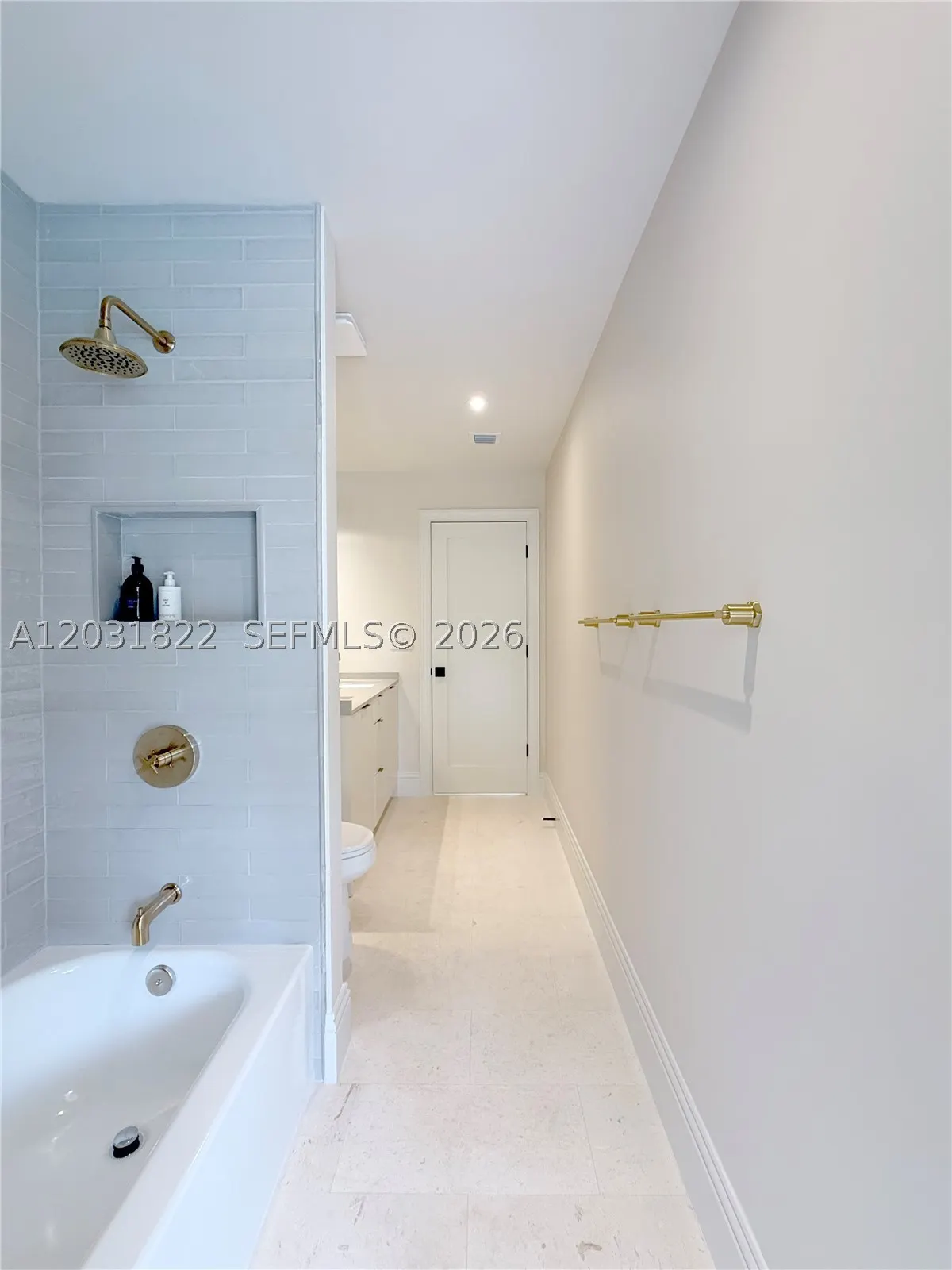 8845 SW 176th Ter