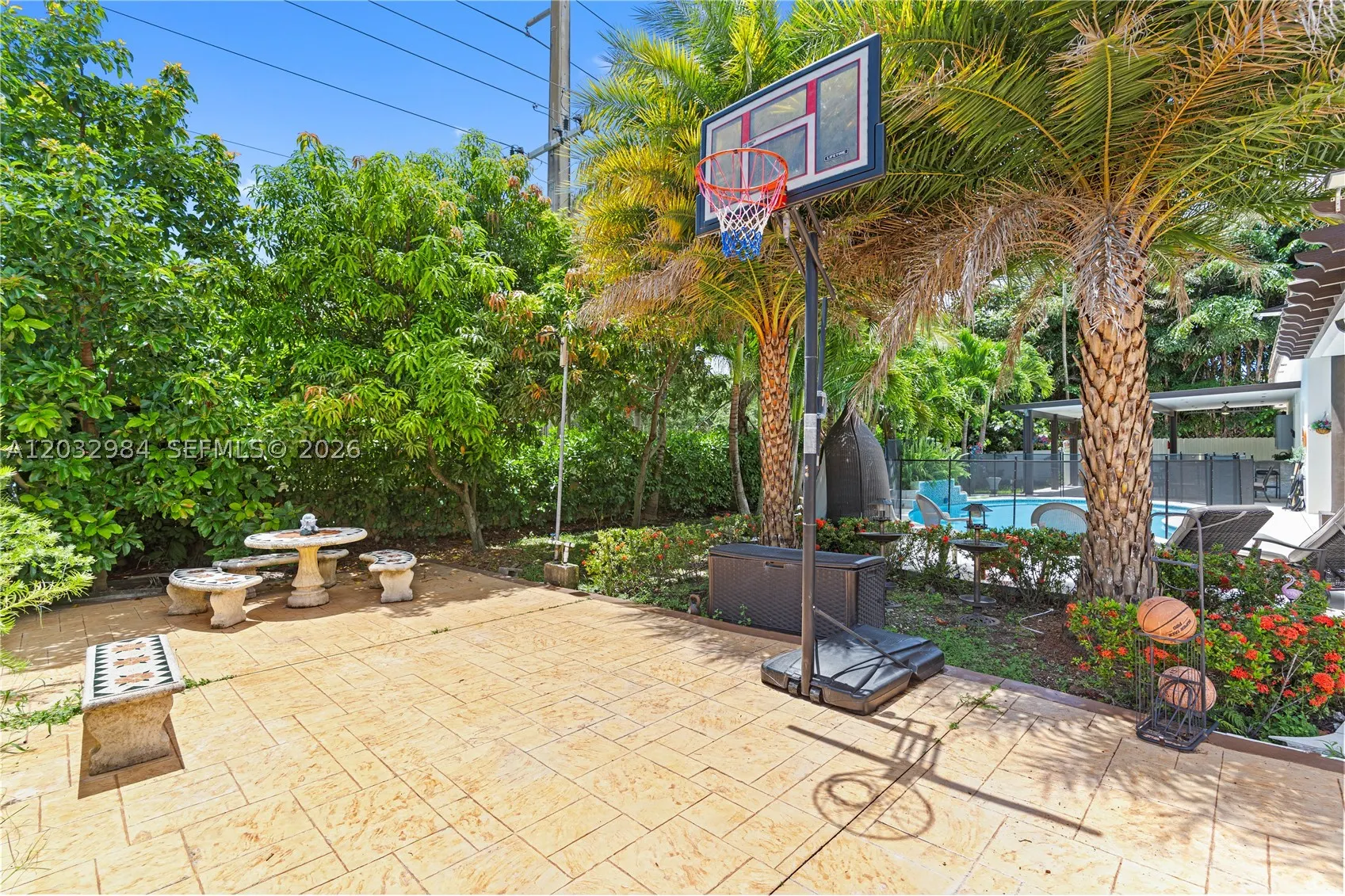 16601 SW 87th Ct