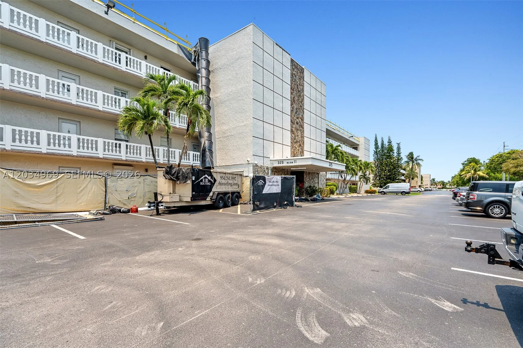 325 SE 11th Ter #308
