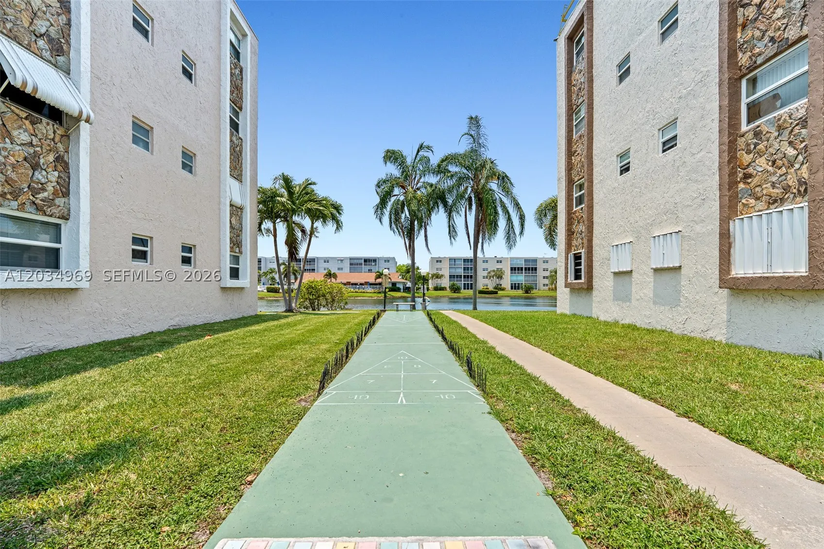 325 SE 11th Ter #308