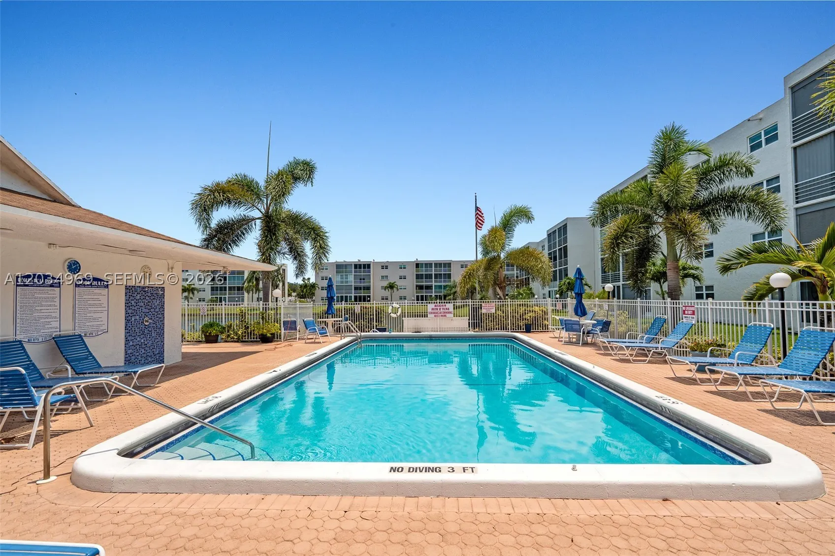 325 SE 11th Ter #308
