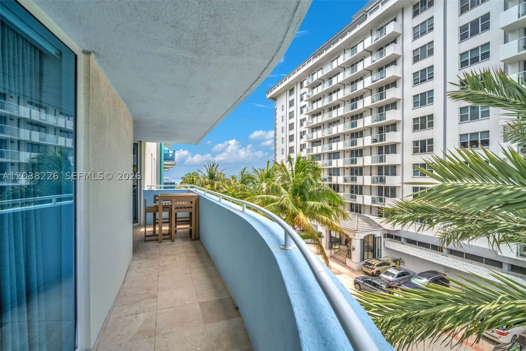 9201 Collins Ave (Remodel & Furniture) #422