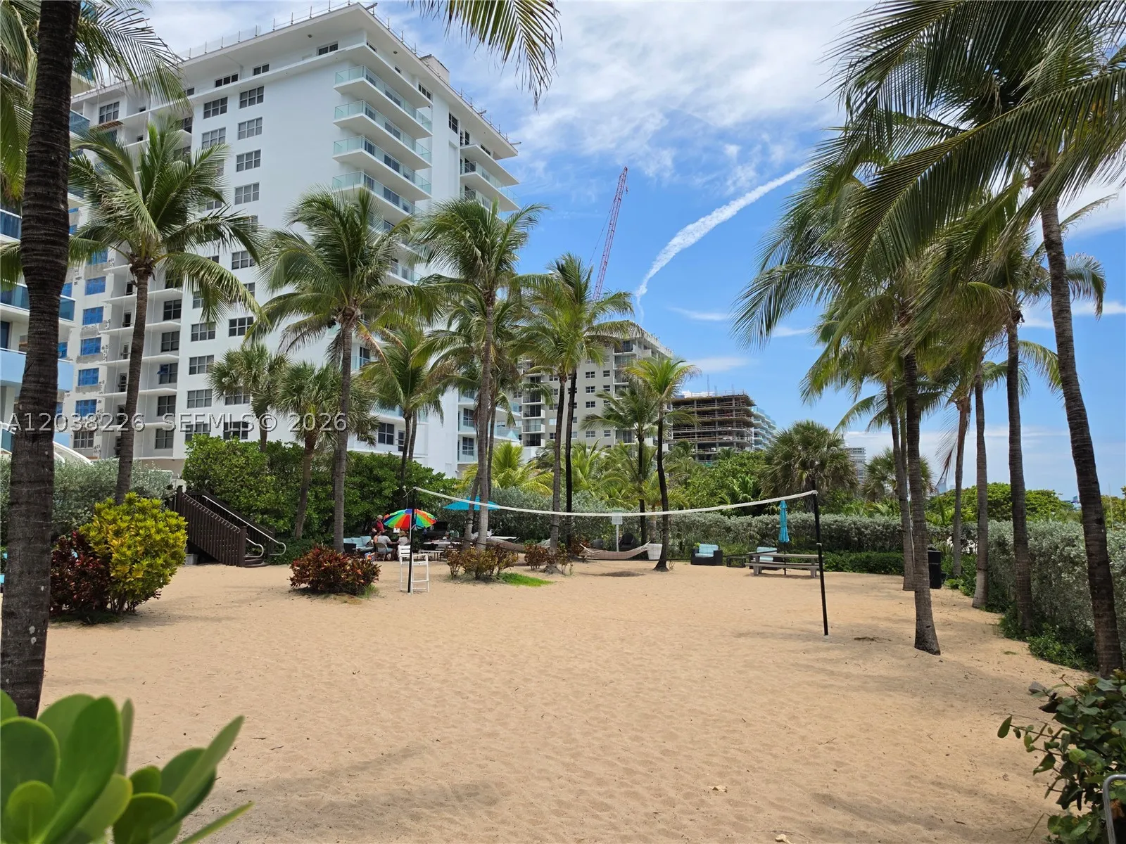 9201 Collins Ave (Remodel & Furniture) #422