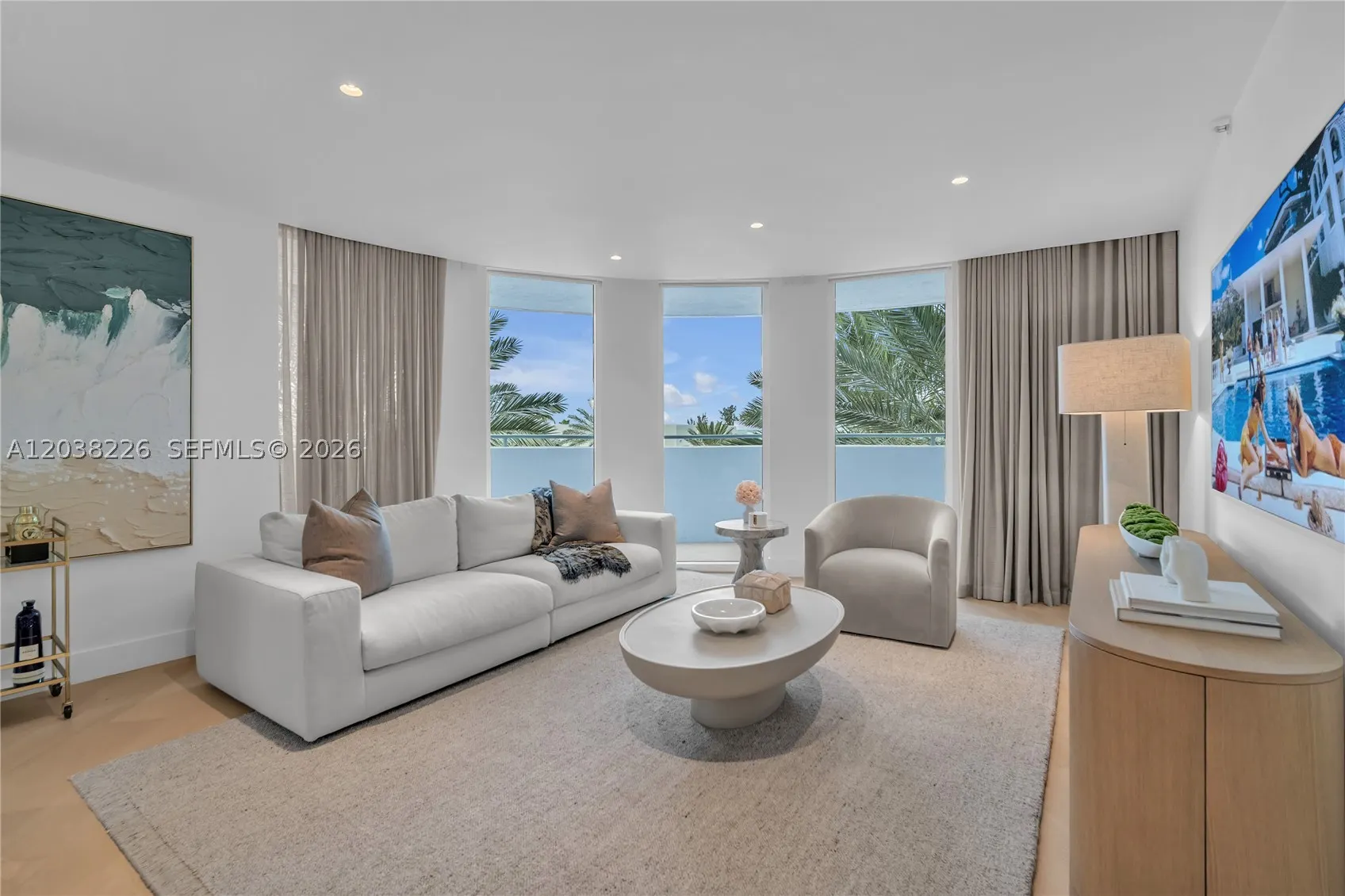 9201 Collins Ave (Remodel & Furniture) #422