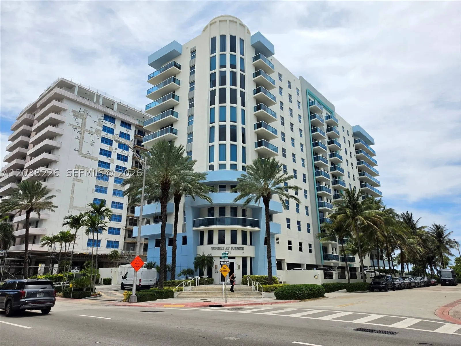 9201 Collins Ave (Remodel & Furniture) #422