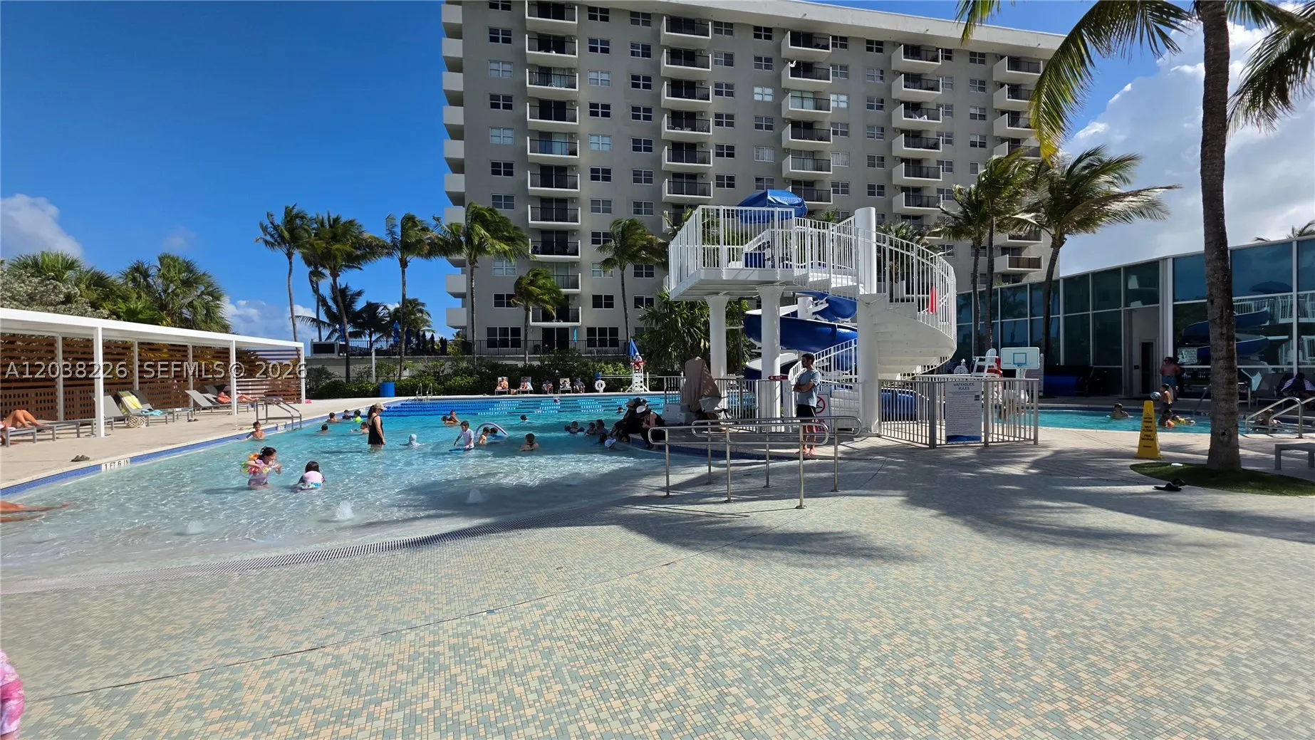 9201 Collins Ave (Remodel & Furniture) #422