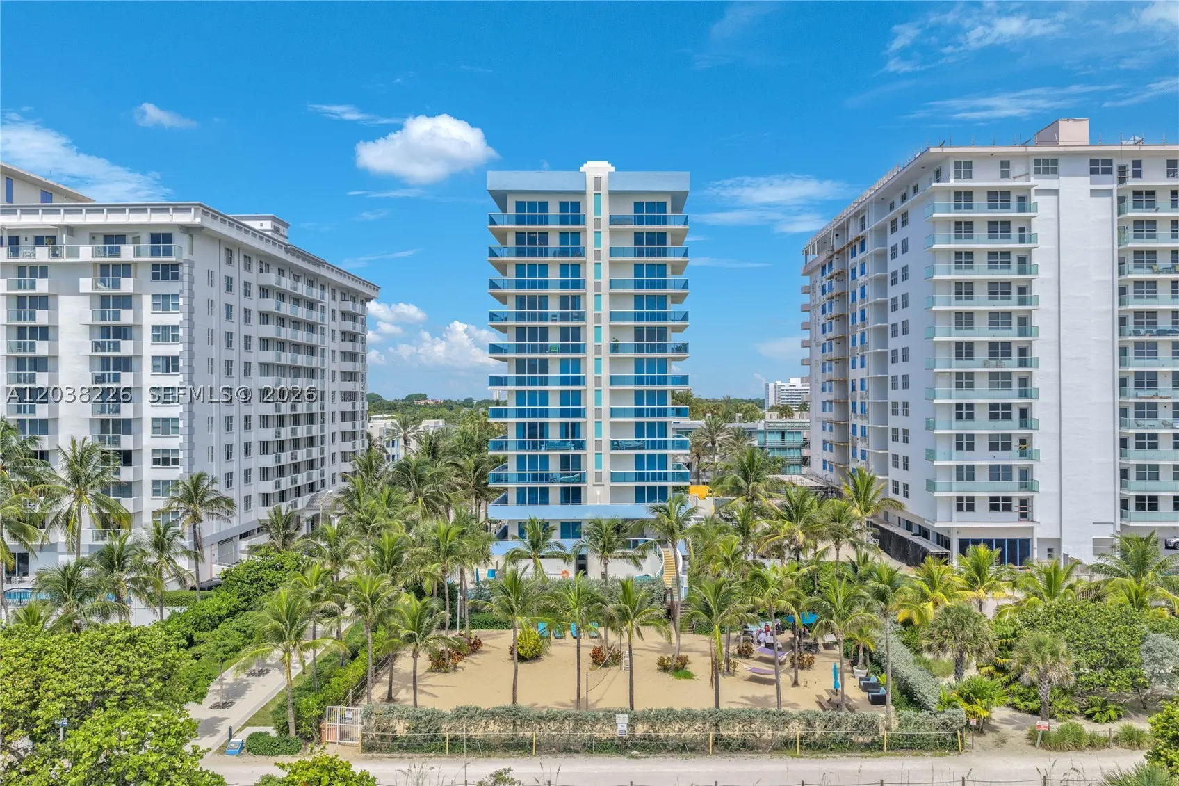 9201 Collins Ave (Remodel & Furniture) #422
