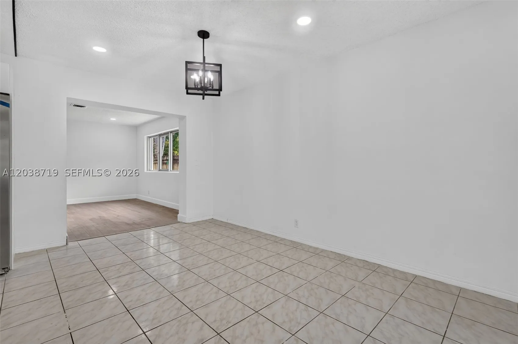 258 SW 8th St