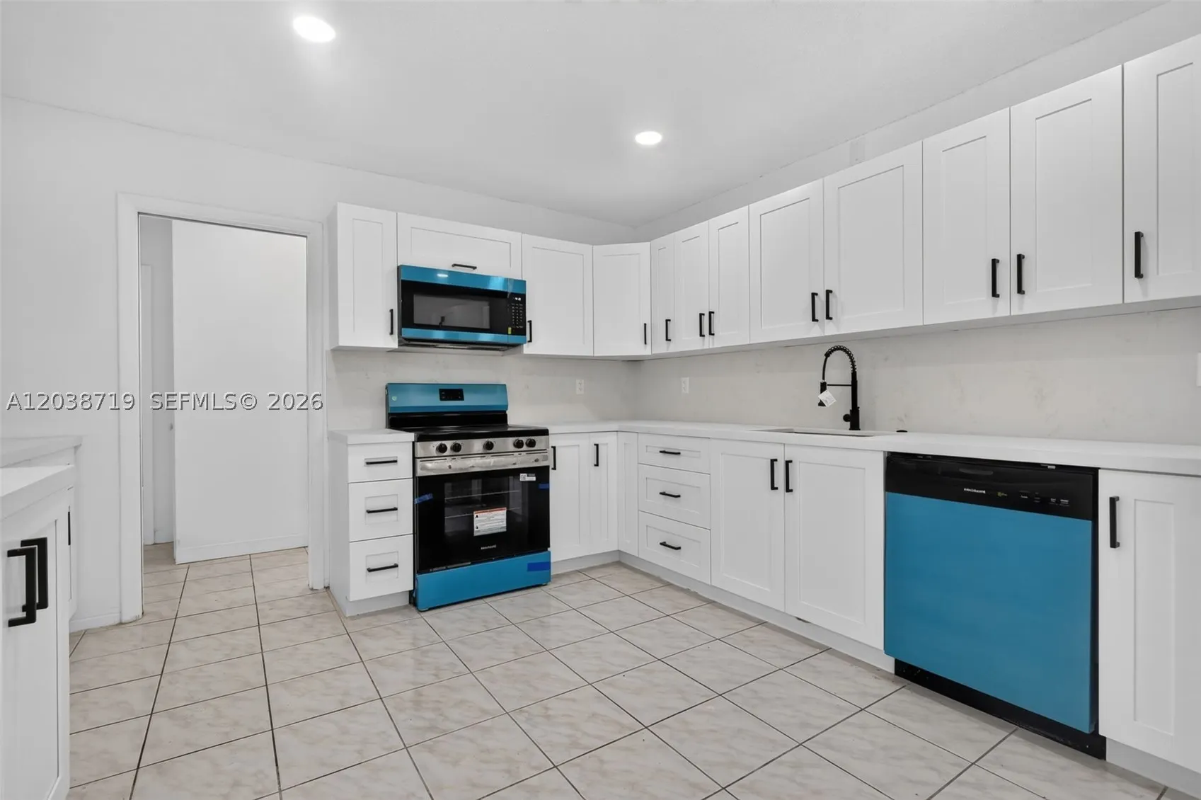 258 SW 8th St